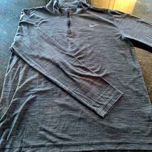 Men’s Nike Dri-Fit Quarter Zip Pull Over